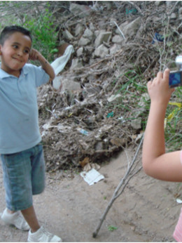 Shine a Light - Project Migraciones - Children Filming